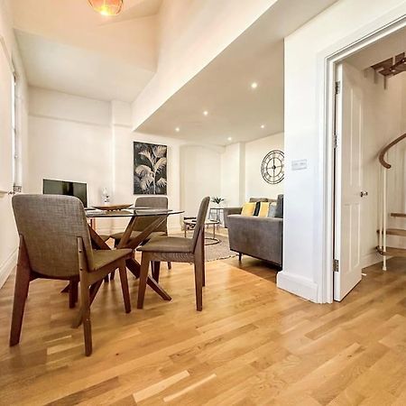 Newly Refurbished Luxury 3 Bedroom Apartment Лондон Екстер'єр фото